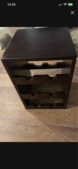 Solid wood wine holder
