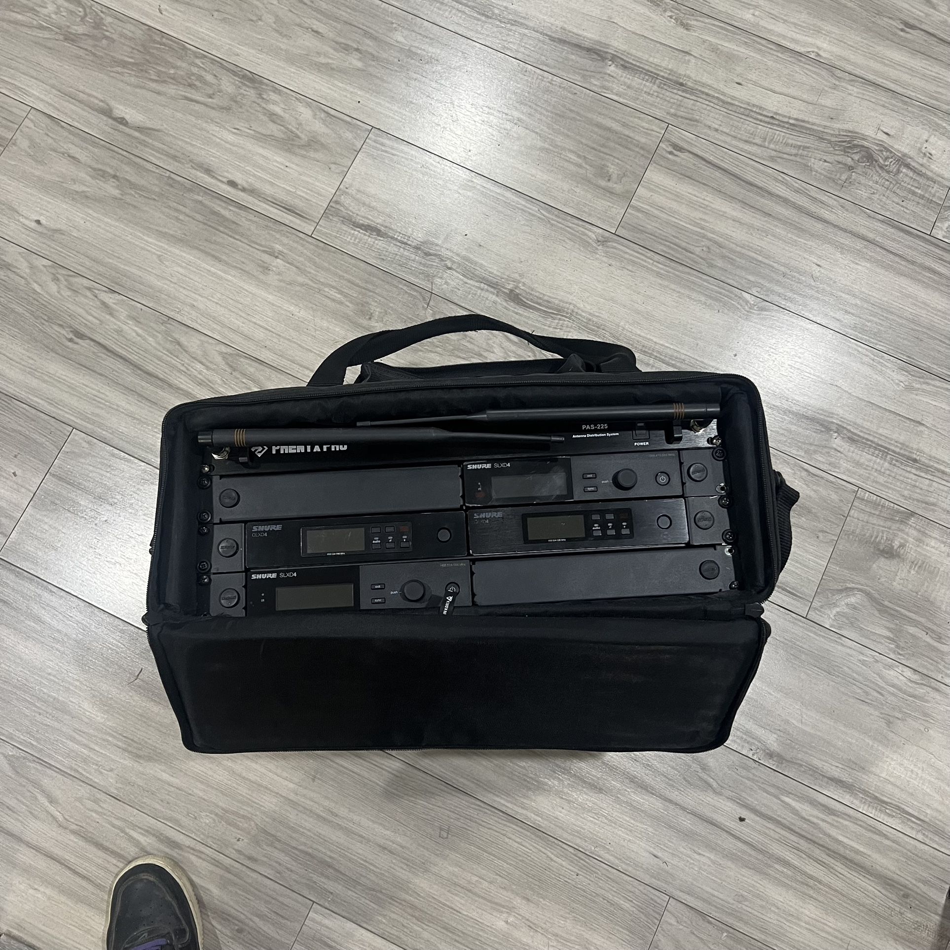 Shure Wireles System