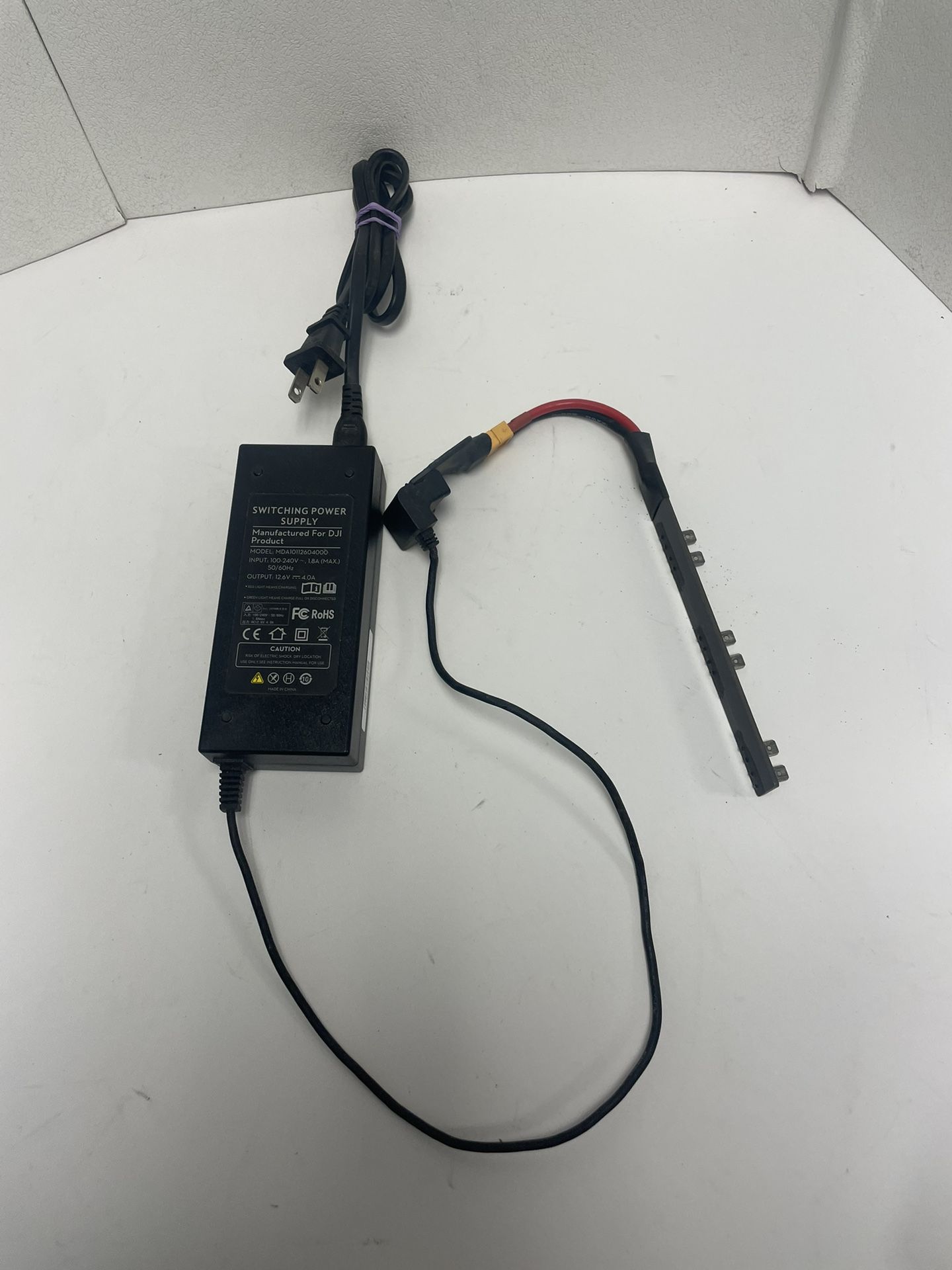 DJI Phantom 2 Series 11.1 VDC Smart Battery Charger MDA1011(contact info removed) - Tested