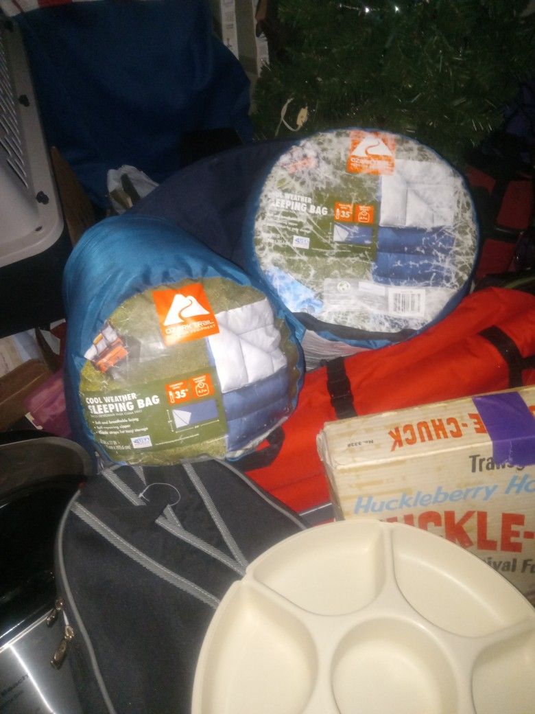 All Kinds Of Camping Stuff Read Description 