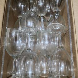 Drinking Glasses/Copas De Beber