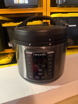 Crockpot w/ accessories
