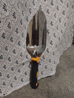 CUTCO GARDEN HAND TOOL