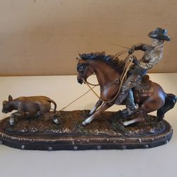 Steer Roping Statue 