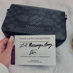 Authentic Louis Vuitton In Black damier limited Edition. 