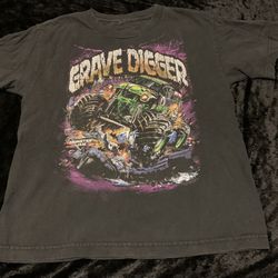 Boys Medium Monster Truck Jam Grave Digger 2016 Tshirt