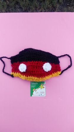 Face mask with filter