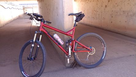 Mountain Bike - Turner Sultan