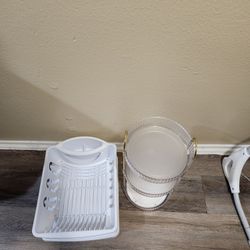 A dish rack and a tool for your fruit $10 For Both 