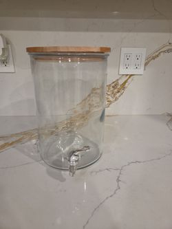 Glass Beverage Dispenser with Bamboo Lid