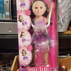 MY LIFE DOLL STAND