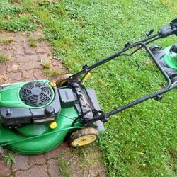 John Deere Self Propelled Mower