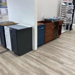 New Kitchen Cabinet