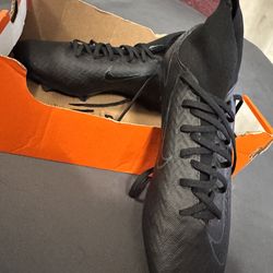 Size 6.5 black Nike Zoom Mercurial Superfly 10 Academy soccer cleats.