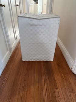 White hamper