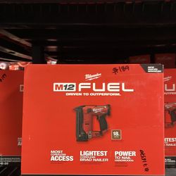 Milwaukee M12 FUEL 12-Volt Lithium-Ion Brushless Cordless 18-Gauge 1-1/2 in. Compact Brad Nailer (Tool Only)
