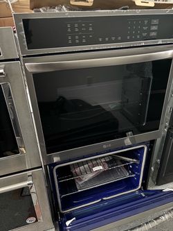 LG - 30-in Wide Smart Built-In Electric Convection Double Wall Oven with Air Fry - Black Stainless Steel