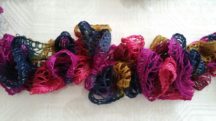 Women's scarf (new, never worn)