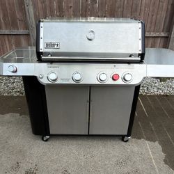 Genesis S-435 4-Burner Natural Gas Grill in Stainless Steel with Side Burner