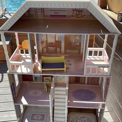 Kid Kraft doll house