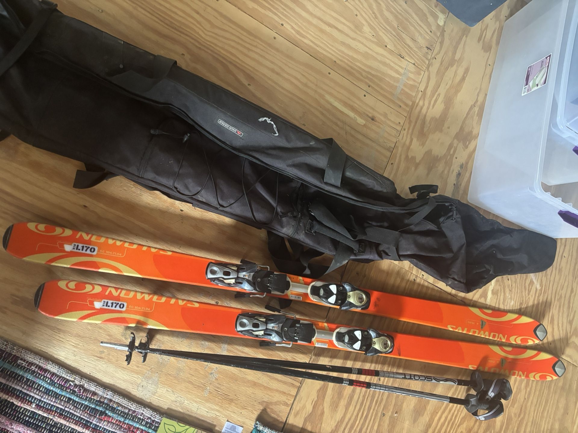 Salomon Verse 8 ski