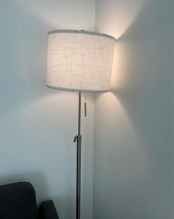 Floor lamp