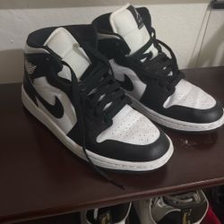 Nike Air Jordan 1 Mid