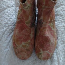 New Floral Ankle Boots Size 5
