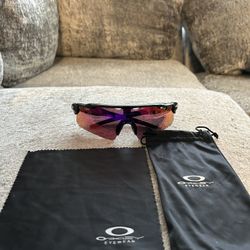 Oakleys 