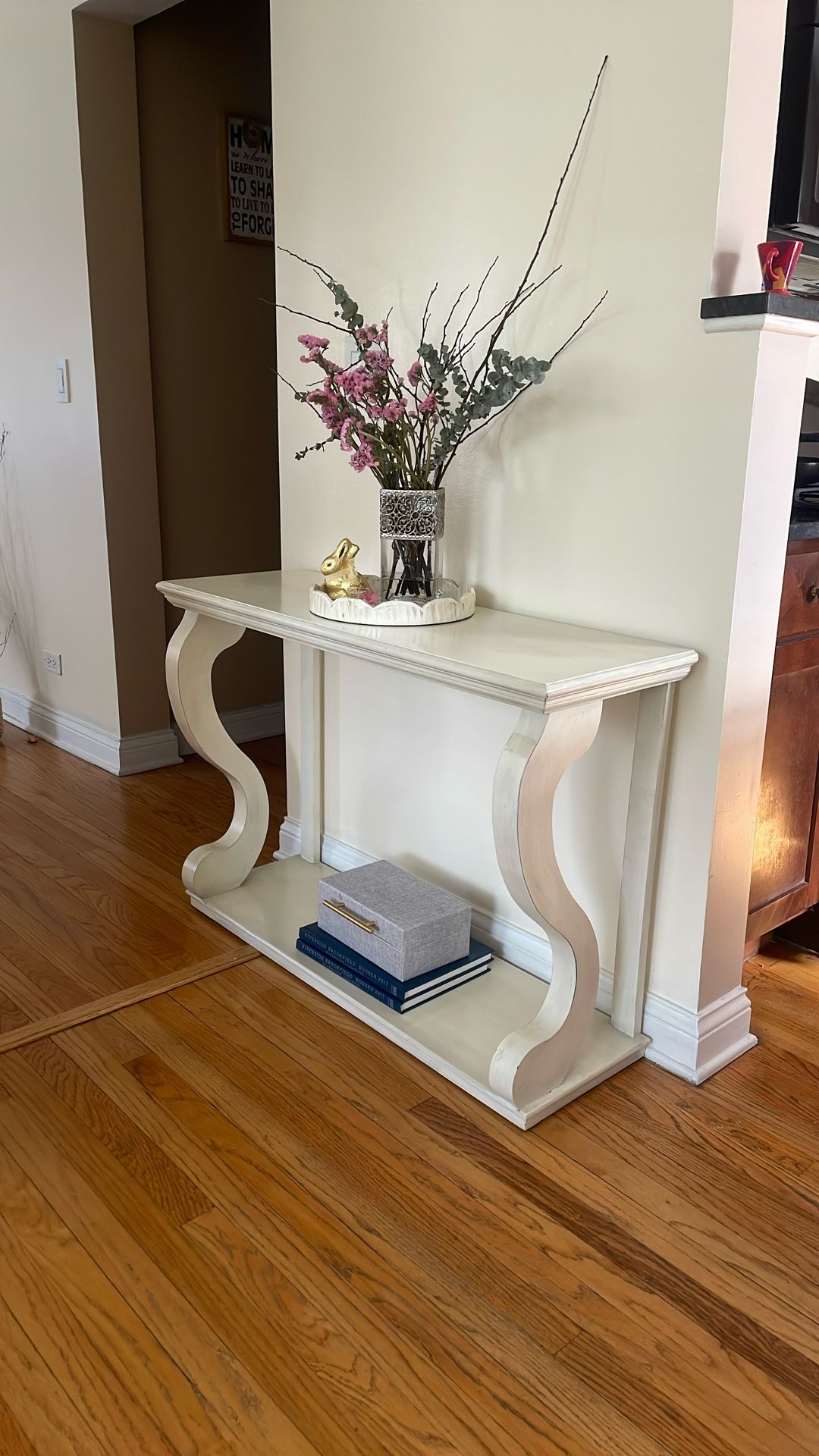 Decorative table