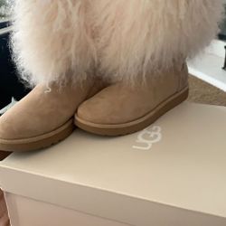 UGG Lida Rare Boots