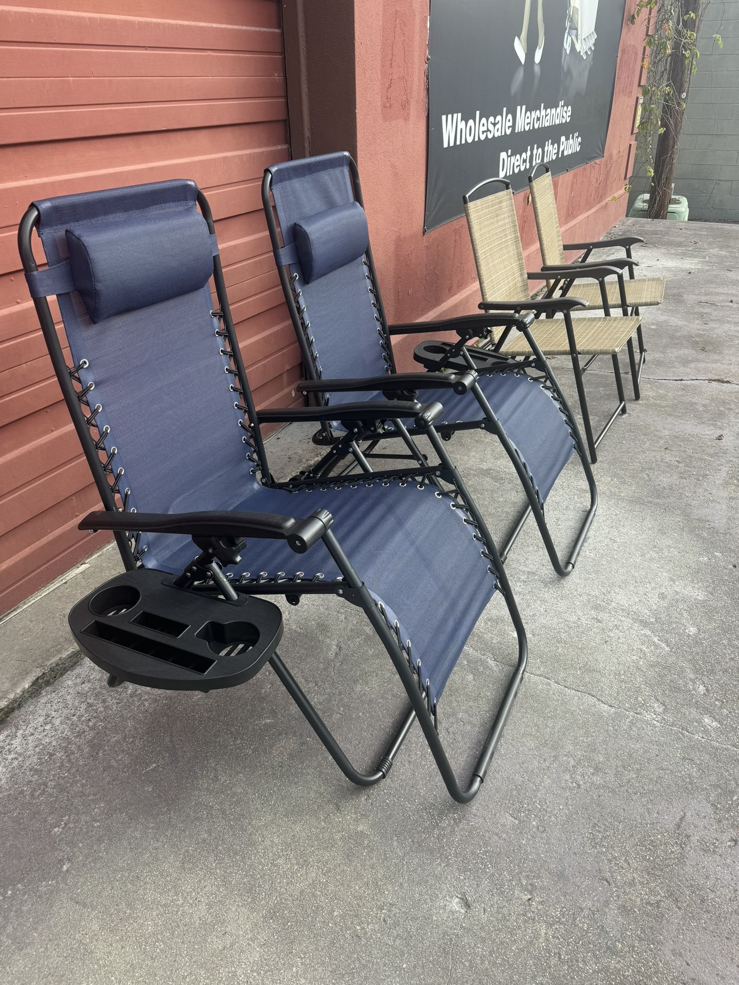 Blue Mash Recliner Chair Outdoor Chair New $59.99 Each 