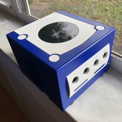 Nintendo GameCube • Retro Console.