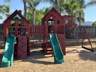Playground , Delivery And Installation 