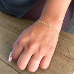 14k solid gold bracelet Bismarck 7.25” 2.3mm