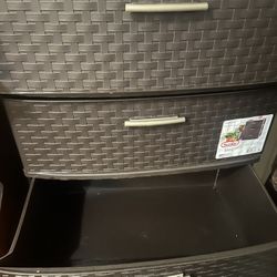 Sterlite Dresser, 3 Drawers