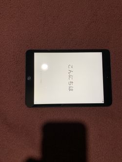 iPad mini case with Bluetooth keyboard no scratches, clean model A1432 /a Pick Up Only/ No Trades