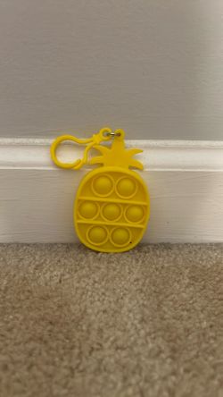 Pineapple Pop-it Keychain 