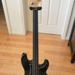 Fender American Tony Franklin Precision Bass
