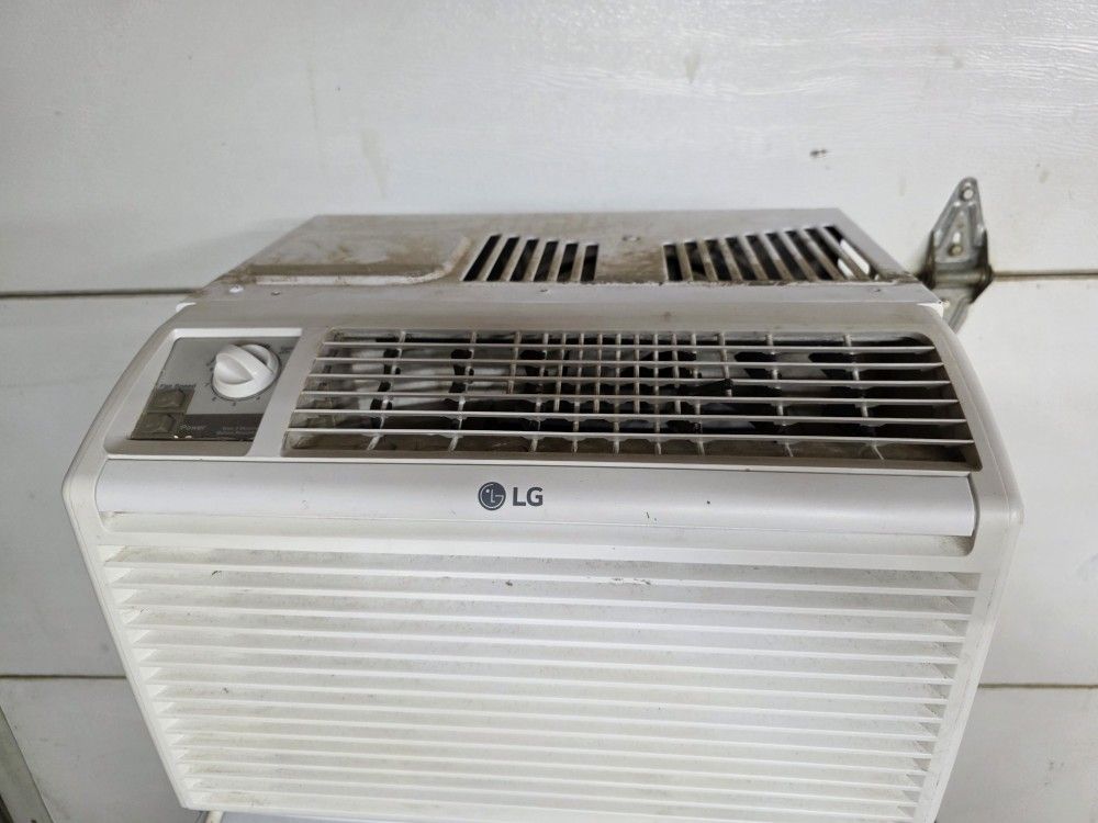 LG Window AC Unit
