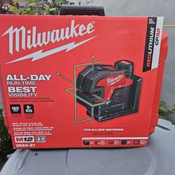 LASER MILWAUKEE M12 NUEVO