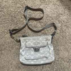 coach Crossbody silver monogram letters and white cloth