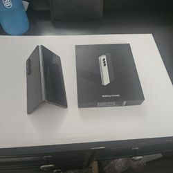 Samsung Galaxy Z Fold 6