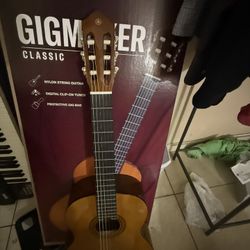 YAMAHA Classic Guitar 