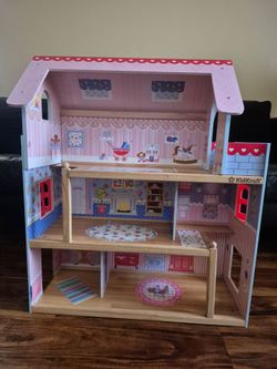 Doll house
