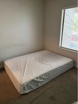 Casper Mattress (Queen)