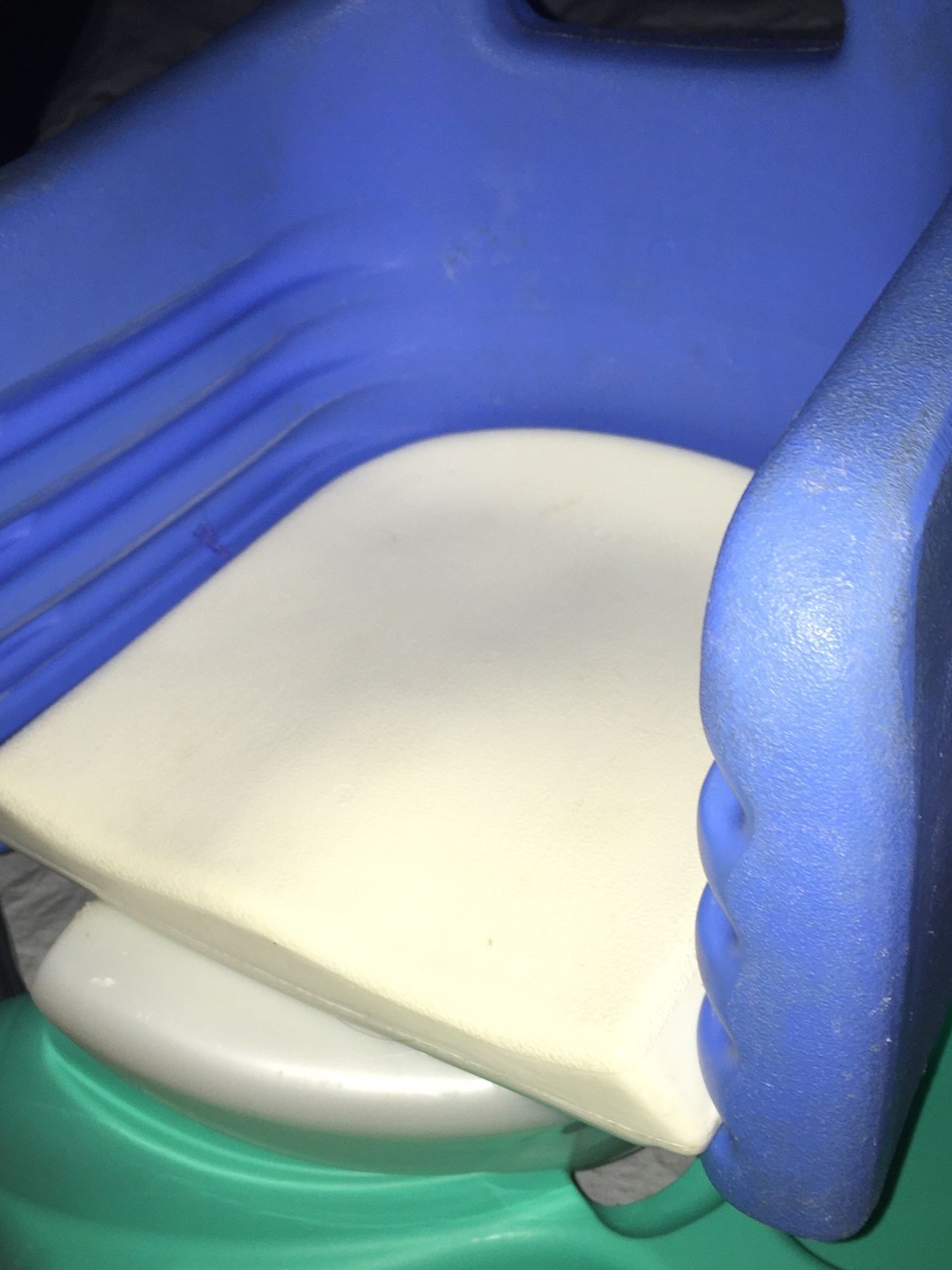 Little tykes adjustable booster seat $10