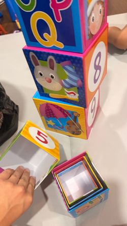 Stacking cubes