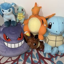 Pokémon Plushies 