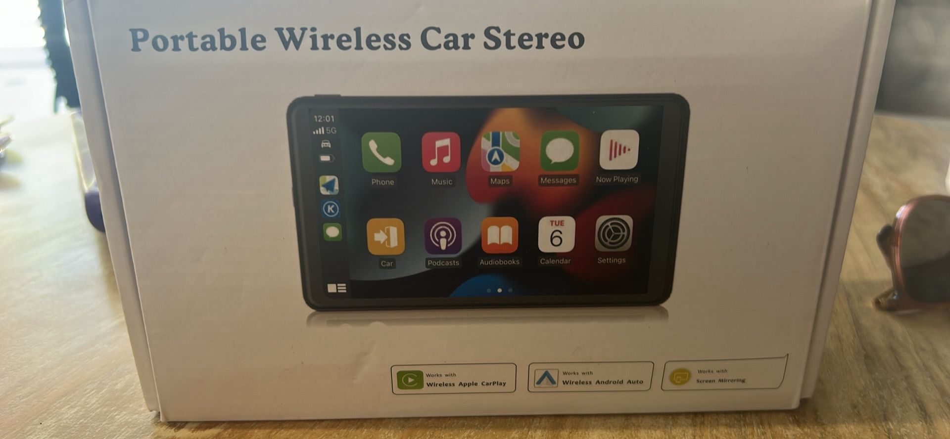 Portable wireless car stereo